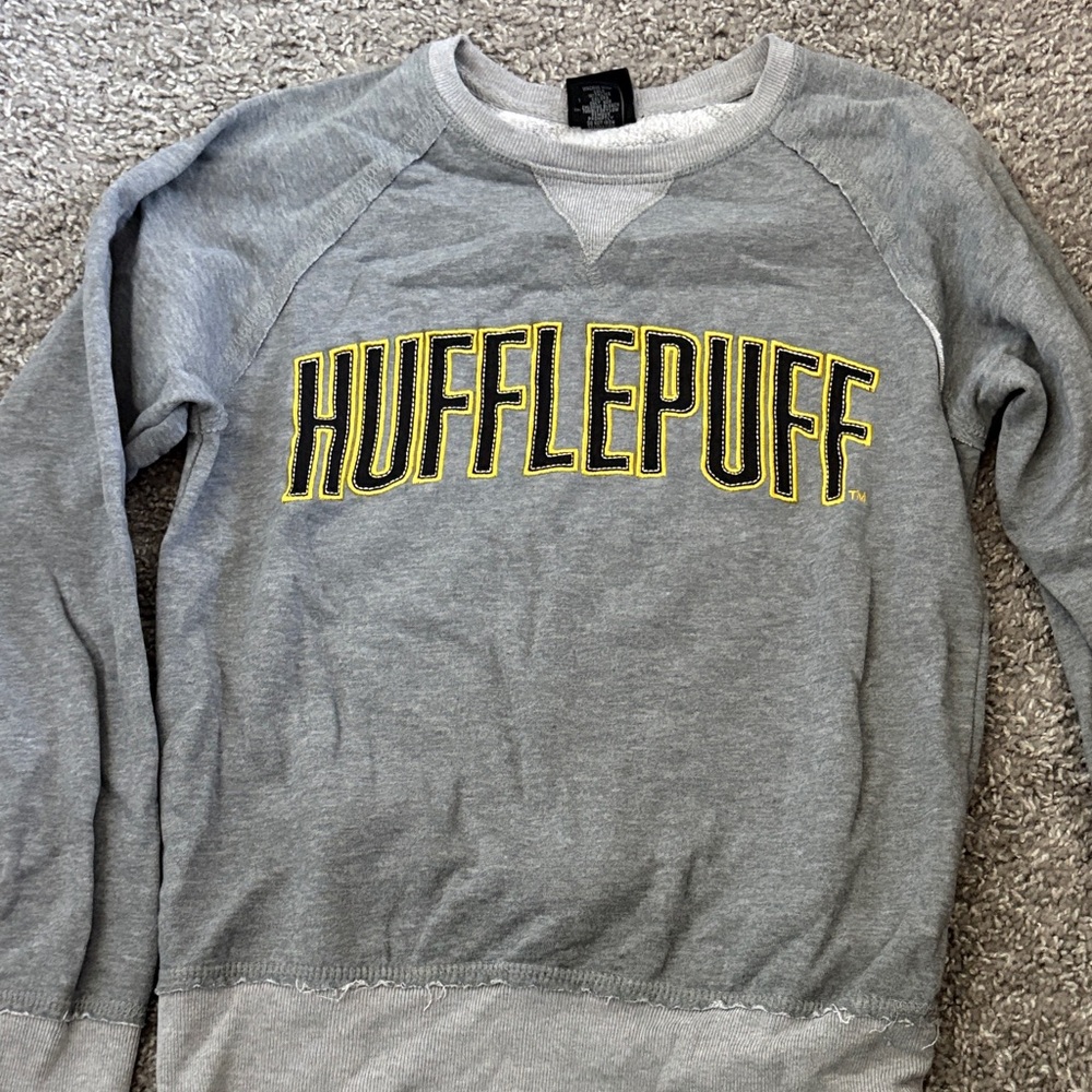 Warner Bros. Hufflepuff Gray and Yellow Crewneck Sweater